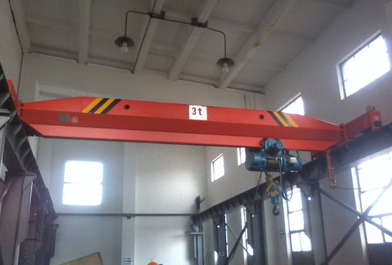 Single Girder Overhead Crane With Overload Protection For Safe And Secure Lifting