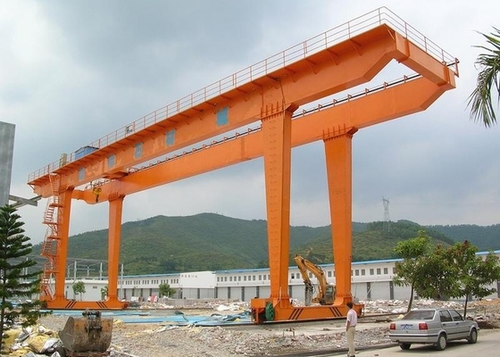 Span 26m 30m 35m Port Container Crane 200KW To 300KW RMG Rail Mounted Gantry