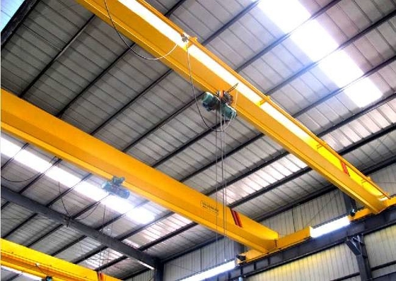 Wireless Remote Control Single Girder Overhead Crane 7.5-31.5m Span P18/P24/P38/P43/P50 Rails Safety