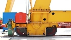 Powerful Electric Double Girder Gantry Crane With Polyurethane Buffer