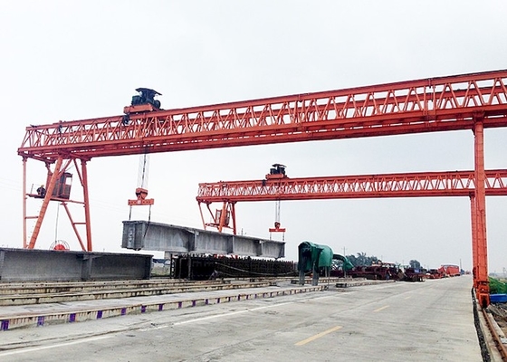 50T Truss Type Construction Crane Equipment Remote Or Cabin Control