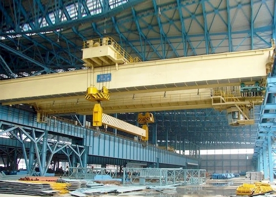 Cabin Control Double Girder Overhead Crane 5T-75T Lifting Capacity