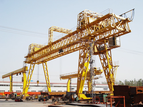 Heavy Duty Double Girder Gantry Crane 10-75t Lifting Capacity Schneider Motor A5-A8 Working Duty