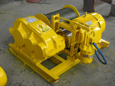 Pulling Or Lifting Electric Winch 5ton Convenient Displacement