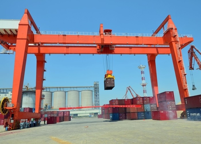 Strong Bearing Capacity Double Beam Gantry Crane 5-50 Ton For Smelting Works